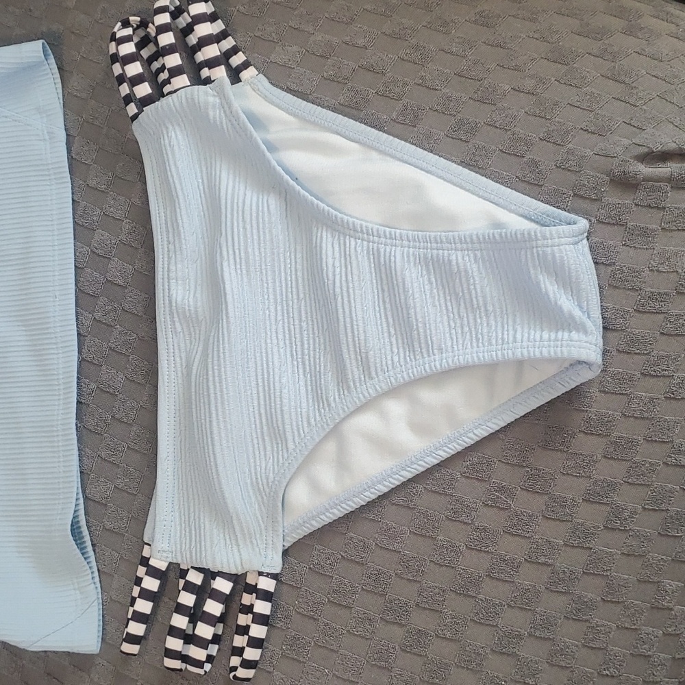 Blue Ribbed Tankini Bikini - Picture 3 of 6